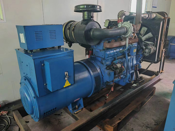 江宁100kW柴油发电机组使用多级机油有哪些优缺点？